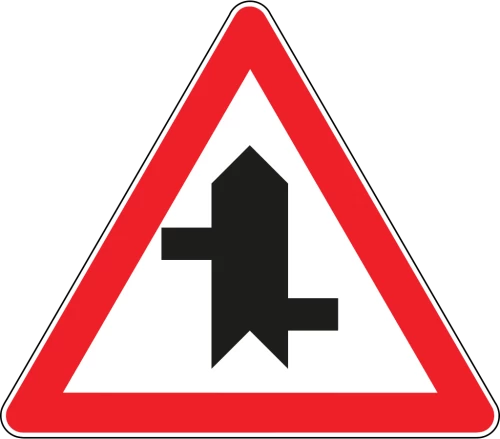 ANA YOL-TALİ YOL KAVŞAĞI